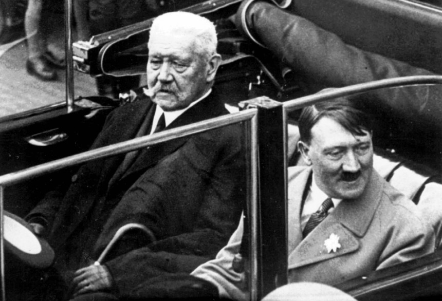 Zwei der Rothenburger Ehrenbürger: Reichspräsident Paul von Hindenburg und Reichskanzler Adolf  Hitler