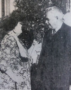 F. Hörner mit der Anna McCloy, der Mutter des US-Hochkommissars 