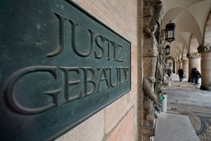 Eingangsbereich des Nürnberger Justizpalastes  heute